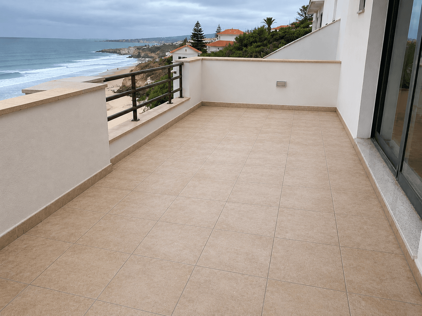 Terraços que infiltram para a sala de baixo, resolvidos na origem, fotografia da intervenção