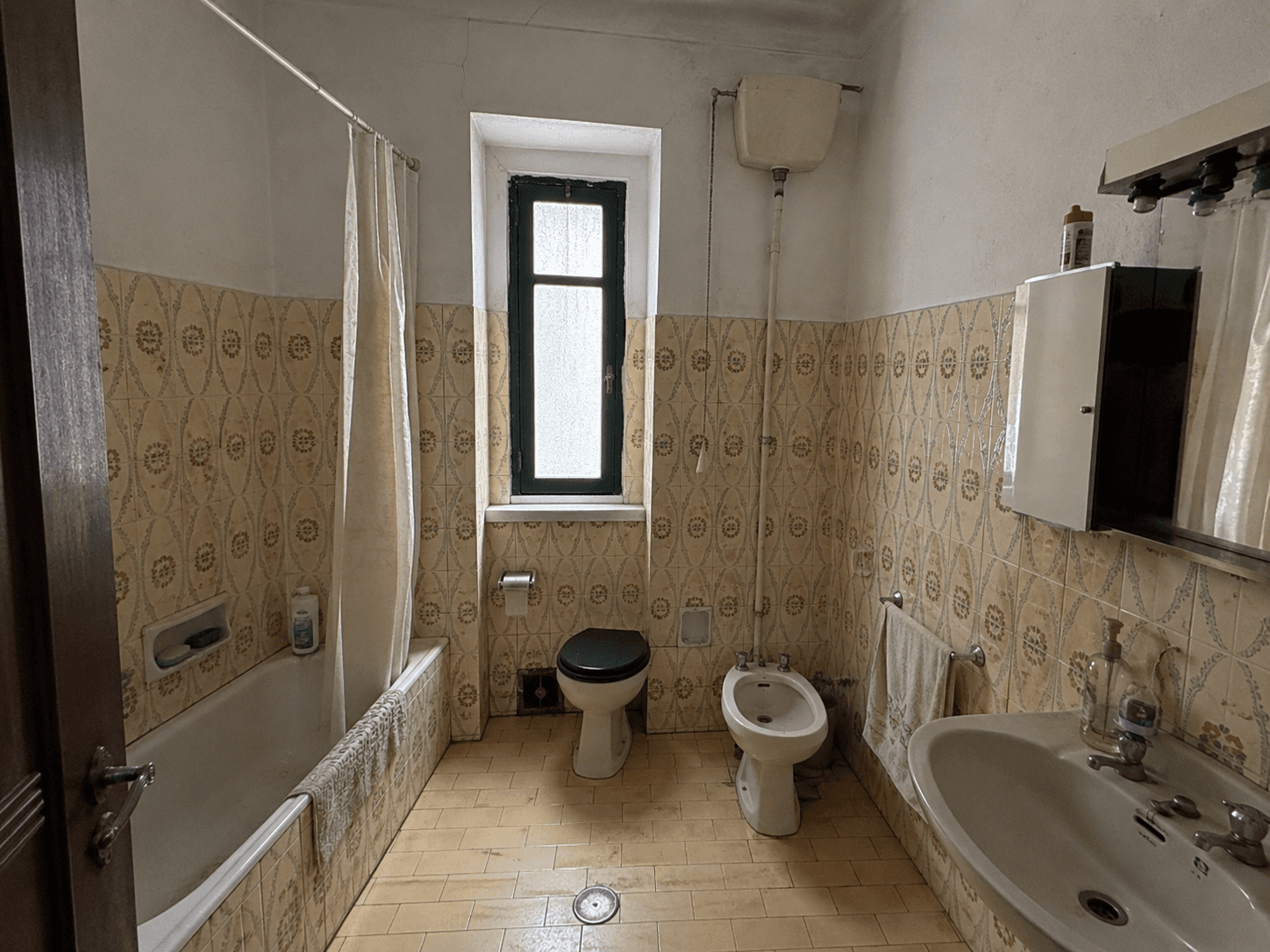 Casas de banho antigas transformadas: o antes e o depois, fotografia da intervenção
